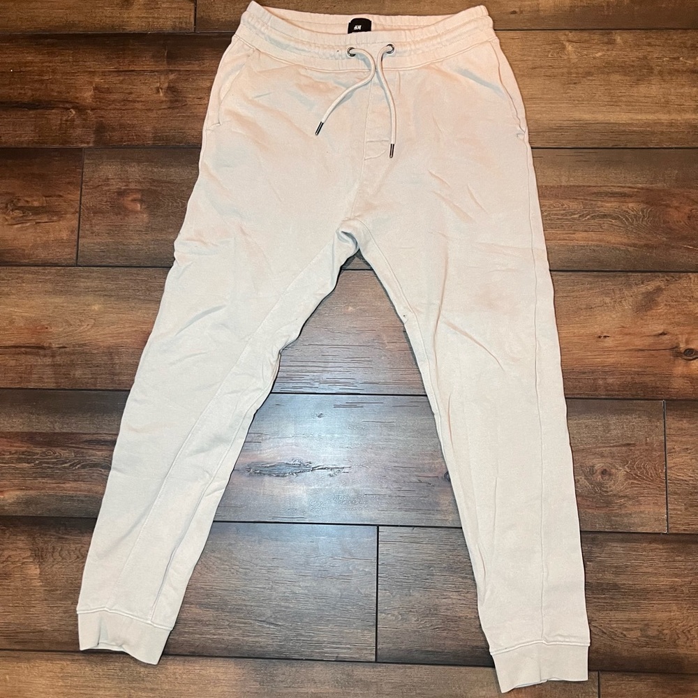 H&M Beige/Tan Regular Fit Joggers Size Medium.
